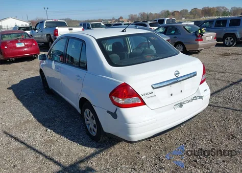 2010 Nissan Versa 1.8S z USA, uszkodzony, nr VIN 3N1BC1AP7AL452505